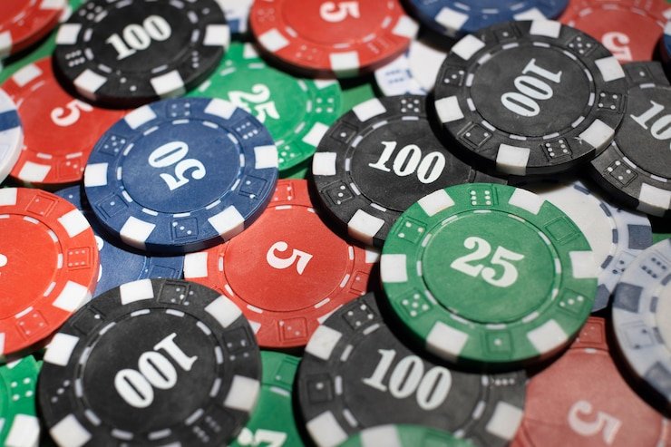 Paytable display showing symbol values and bonus trigger conditions